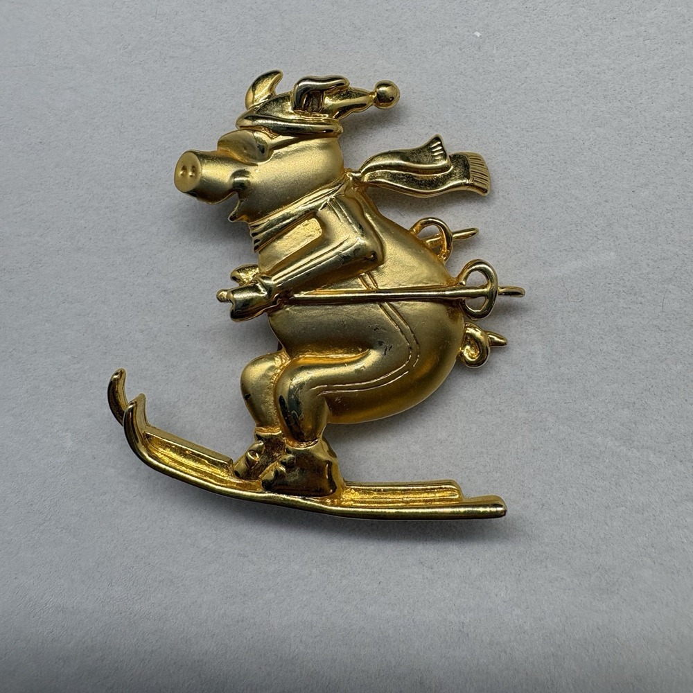 Vintage Skiing Pig‎ Gold Tone Snow Winter Brooch Pin